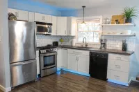Wonderful 3Bdr Guest Suite Sits Between Downtown and the Beach