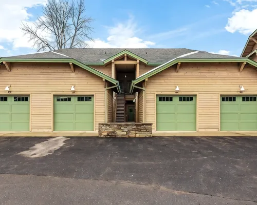 Cozy Getaway at The Lazy Bear Lodge: 3BR/2BA in Dover, ID! Hotels in Dover