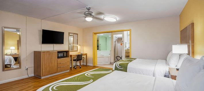 Quality Inn & Suites Airport - Cruise Port Hollywood Hotels in Hollywood
