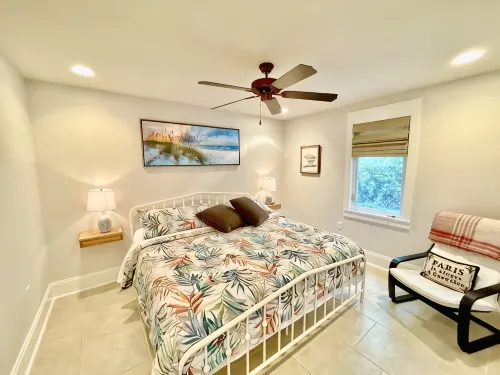 Rose Suite, Apartment 2, at Magnolia Court
