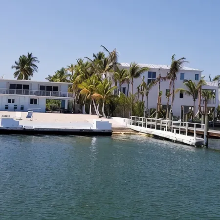 Oceanfront Private Cottage!