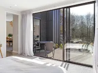 5 o'clock Somewhere - Heaven on Earth Hotels in Masterton