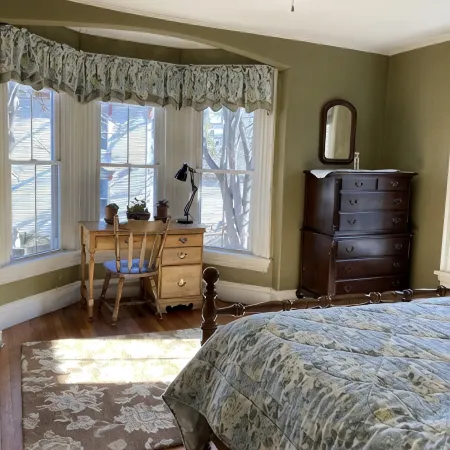 Historic 1870’s Spacious Home-2 Blocks From Belfast Village and the Bay