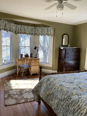 Historic 1870’s Spacious Home-2 Blocks From Belfast Village and the Bay - 3-Star