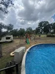 Cozy 2 bedroom RV with pool - Pools
