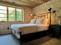 Picturesque Woodland Cottage in the Tallgrass Prairie