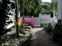 Historic Old Town  Key West Cigarmaker's Cottage - Cigar House, Sleeps 4 - Bungalow
