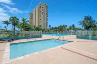 Ocean-Front, Family-Friendly Condo in Playa Azul, Luquillo. Sleeps up to 8! - Pools