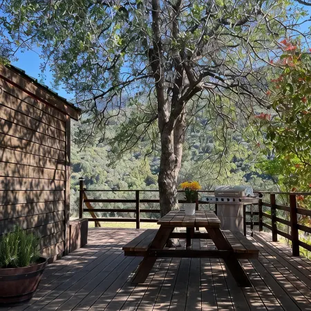 Stargazer Chalet, Two Bedroom Cabin with Wifi