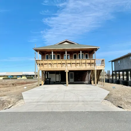 Cabell’s Coastal Cottage-Sleeps 10 Jockey’s Ridge 1 Mile to Beach Sunsets & Pets