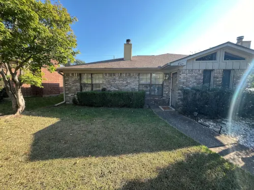 Charming 2-bedroom 2 bath duplex in the heart of Tyler!