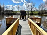 High End Pond Chalet in Country & But Near Shops Hotels in Fallstown