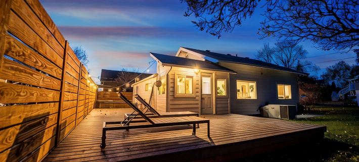 Jungalow Bungalow w/hot tub right across from WWU, close to downtown and shops! Hotels in Walla Walla County