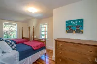 Historic Wolfeboro Home one block to Village - 4-Star