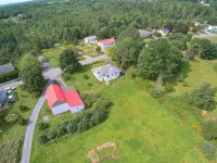 Red Barn Bed & Breakfast Hotels in Lunenburg