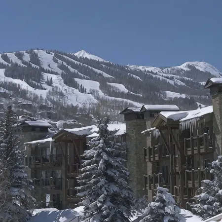 Newly Remodeled Ski-In, Ski-Out To Lift About 100 Yards From Unit.