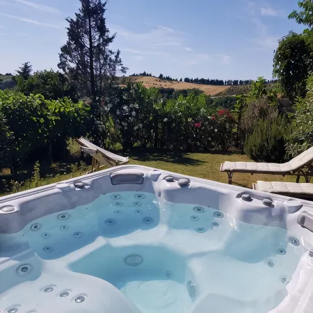 LA CASA DI MANUELA, Chianti Villa JACUZZI between Florence and San Gimignano