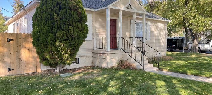 New remodel! 3-bed House in heart of Carson City Hoteles en Carson City