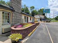 Royal Relax Inn Hotels in St. Clair County