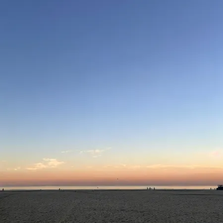 Cosmopolitan Praia Flat