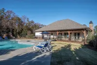 NEW Spacious Lake Oconee Townhome! Stunning views & 100's feet of waterfront! - Pools