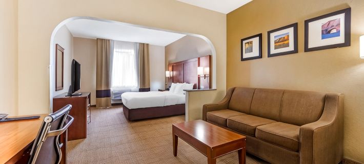Comfort Suites Hotels in Douglas County