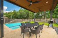 New Pool & Spa + Pergola & BBQ Modern 1 Story Home