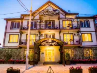 Bonzhur Hotel スクコのホテル