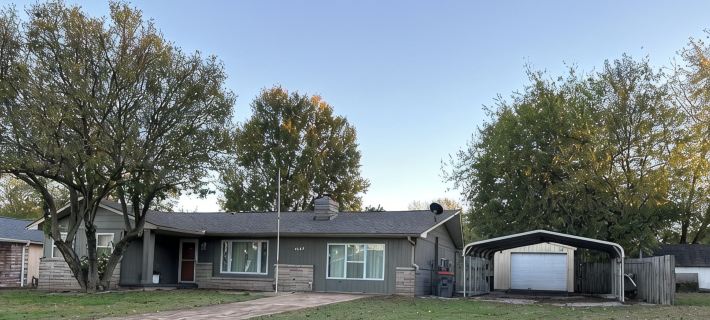Lakeside haven near Wolf Creek Boat Ramp Hotels in Grove