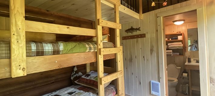 Secluded lakefront family retreat for a relaxing getaway in the north woods Hotels in Itasca County
