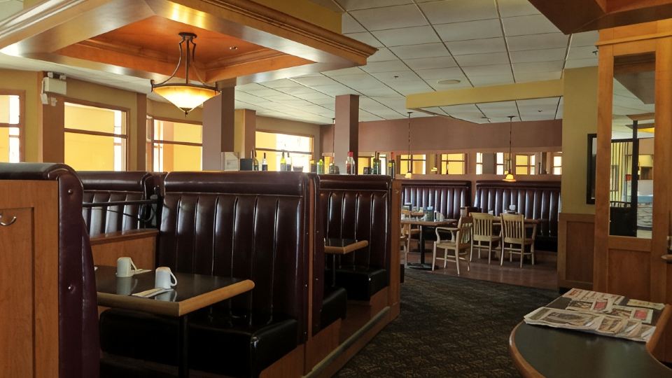 Athabasca Valley Inn & Suites