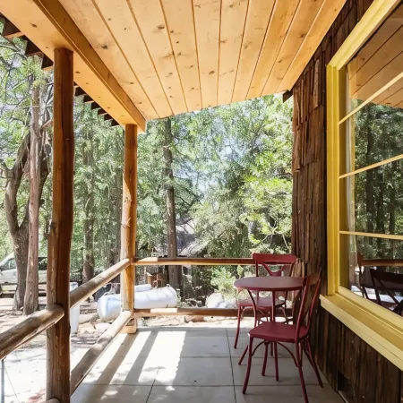 IdyllAway Vintage Cabin - Kid Friendly Cul-De-Sac!