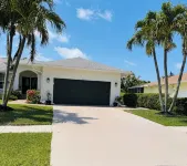 Marco Island Oasis: Pool, Beach, Fishing, & Fun Await! Pet Friendly Family Home - breakfast