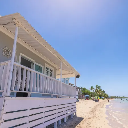 Deymar Front Beach House