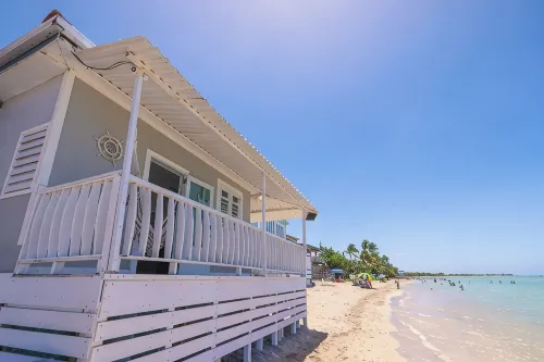 Deymar Front Beach House - Beach