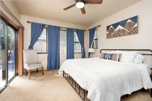Cardinal Landing Cabin in Torreon w/AC, Furnished Deck, Grill & Firepit - Chalets