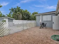 Cozy Miami Apt - TOP RATED! ! ! Hotels in Golden Glades