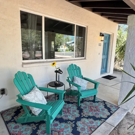 Downtown Tempe Maple-Ash Patio Home Steps from ASU