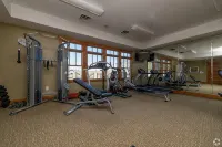 Lakeside Clemson Condo With 4K/Surround Sound/Xbox/Coffee Bar/Private Bathrooms - Gym