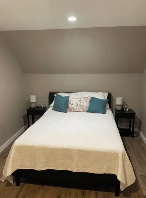 *Newly renovated* guesthouse with beautiful views