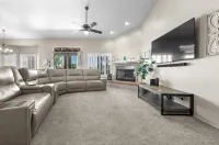 Picacho Pool House - NO Cleaning or Extra Guest Fees