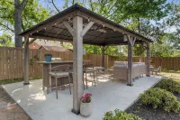 Backyard Oasis - Cowboy Pool w/ Heater & Chiller - Outdoor Projector Screen - Butik