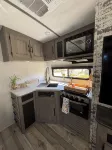 Cozy RV in Serene Dallas with ACwith a private room and 2 bunk beds plus one - บังกะโล
