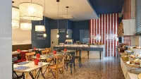 Hotel LaMorosa - breakfast