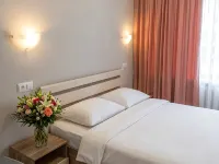 Timan Hotel فنادق في أوختا