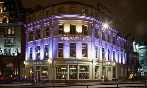 The Rutland Hotel & Apartments