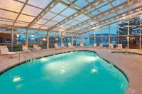 La Quinta Inn & Suites by Wyndham Mansfield Oh - Wi-Fi