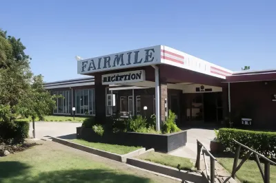 Regency Hotel Fairmile Hotel di 