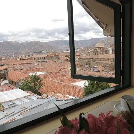 Cusco Plaza Nazarenas