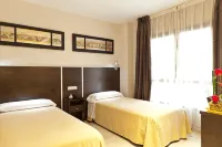 Hostal Avenida Barajas - Pensions